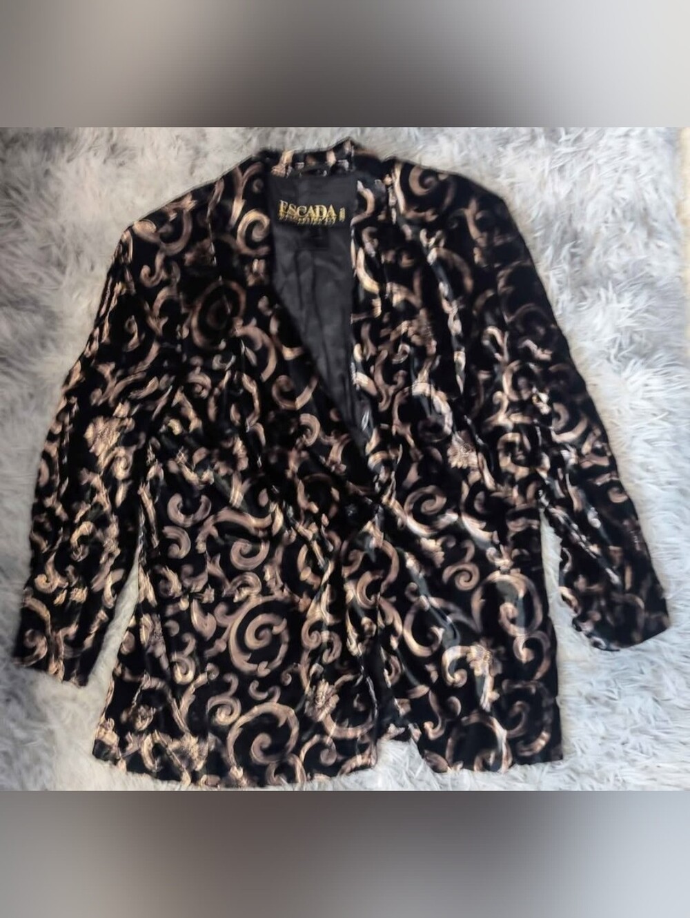 Authentic Luxury Escada Women's Blazer Size 44